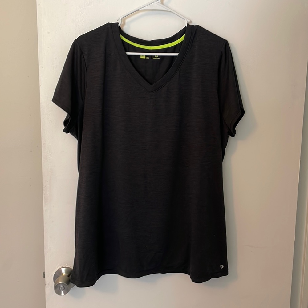 Xersion athletic t-shirt size 2X